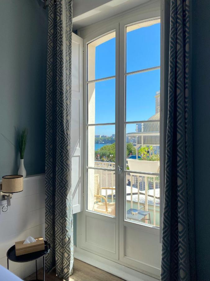 Hotel De L'Ocean Биариц Екстериор снимка