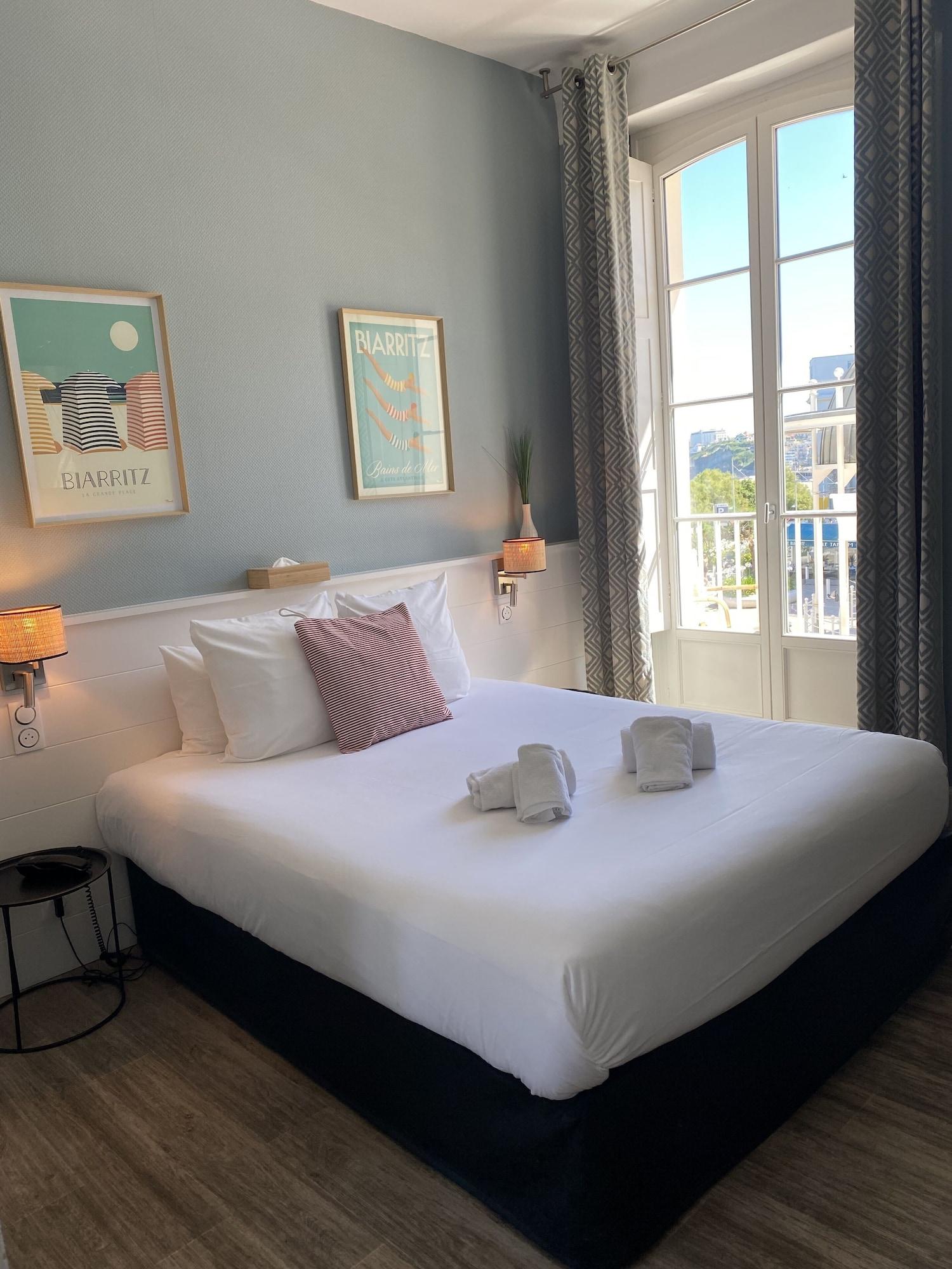 Hotel De L'Ocean Биариц Екстериор снимка