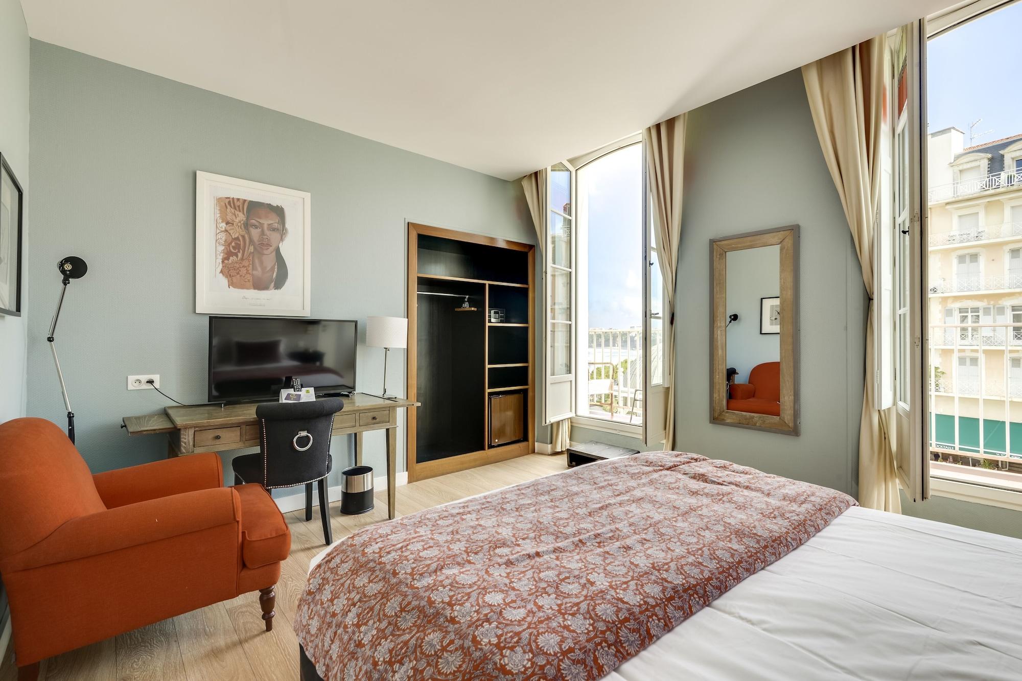 Hotel De L'Ocean Биариц Екстериор снимка